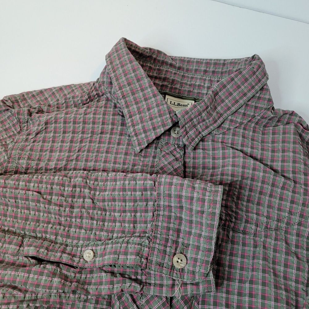 LL Bean Hiking Shirt Womens M Green Pink Plaid Nylon Zip Pocket Roll Tab Excllnt